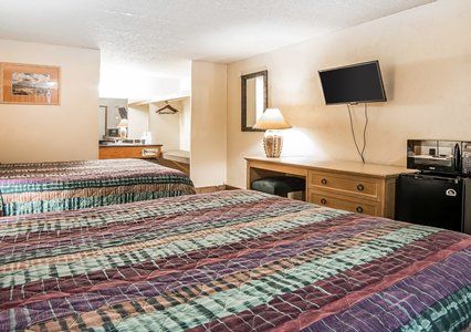 Econo Lodge Inn&Suites Kalispell Habitación foto
